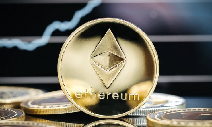 Ethereum пережил падение до $3100 после продажи Хейсом $4 млн